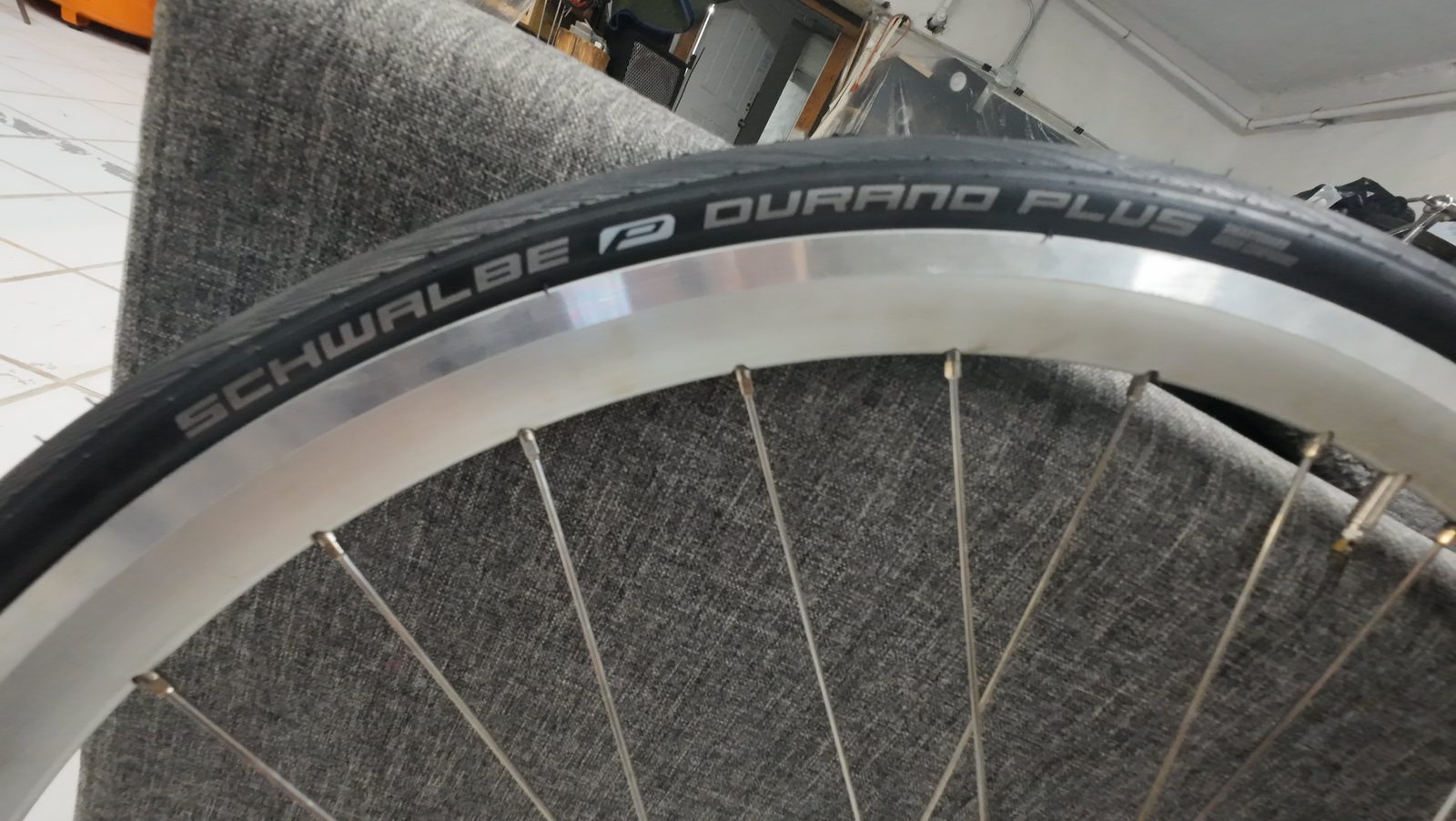 Mavic CXP30 700c Rear Wheel / Surly Hub / Fixed + Single Speed — photo 6