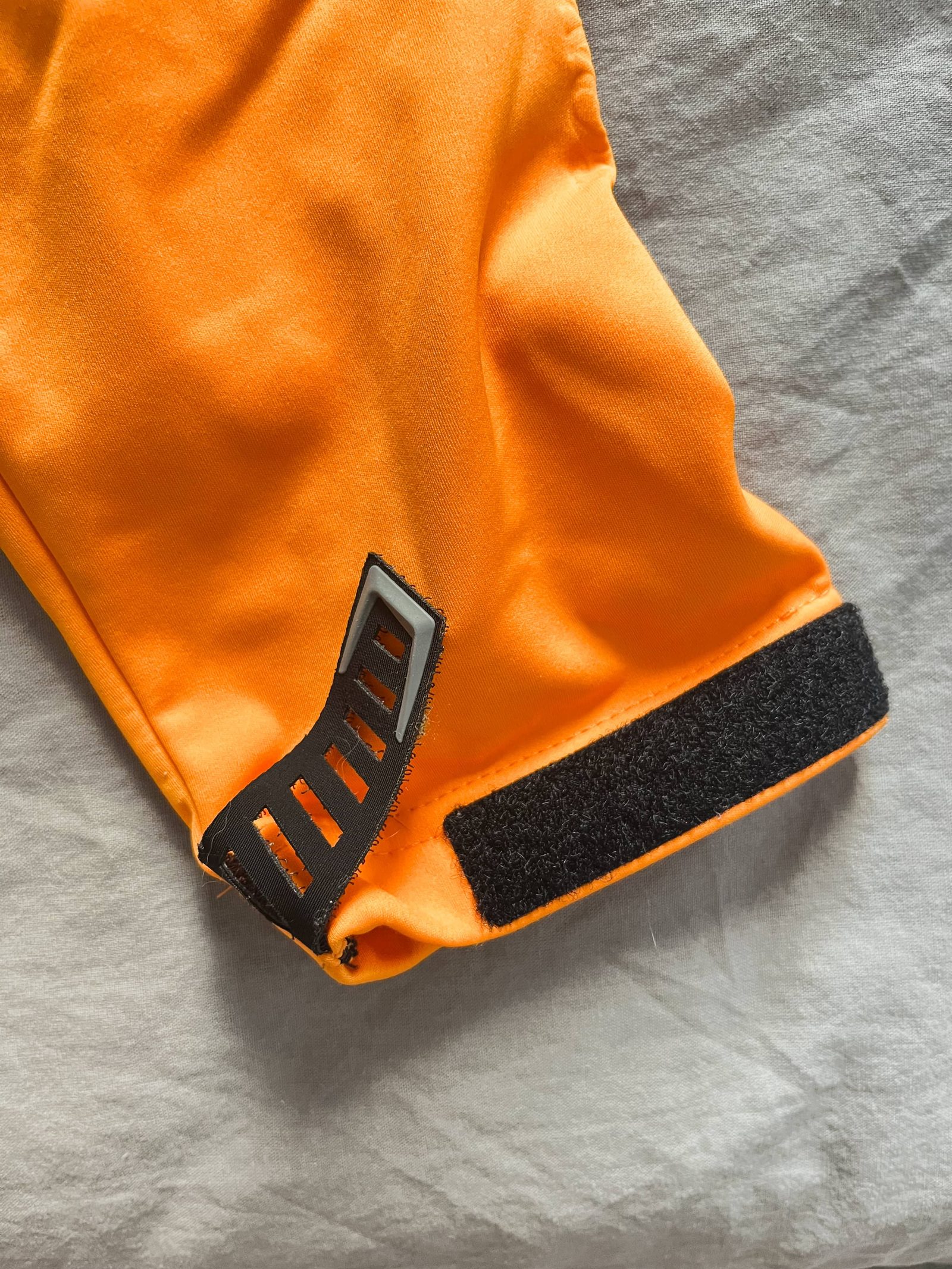 Bontrager windproof softshell jacket — photo 4