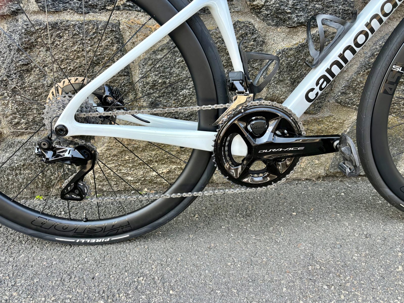 2026 Cdale SuperSix Evo Hi Mod White with Dura Ace (4 mos old) — photo 4