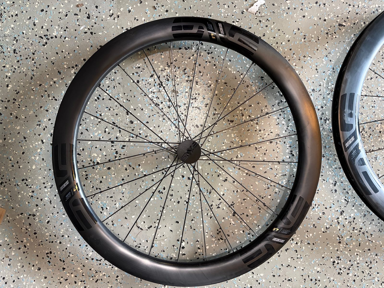 ENVE SES 4.5 wheelset — photo 5