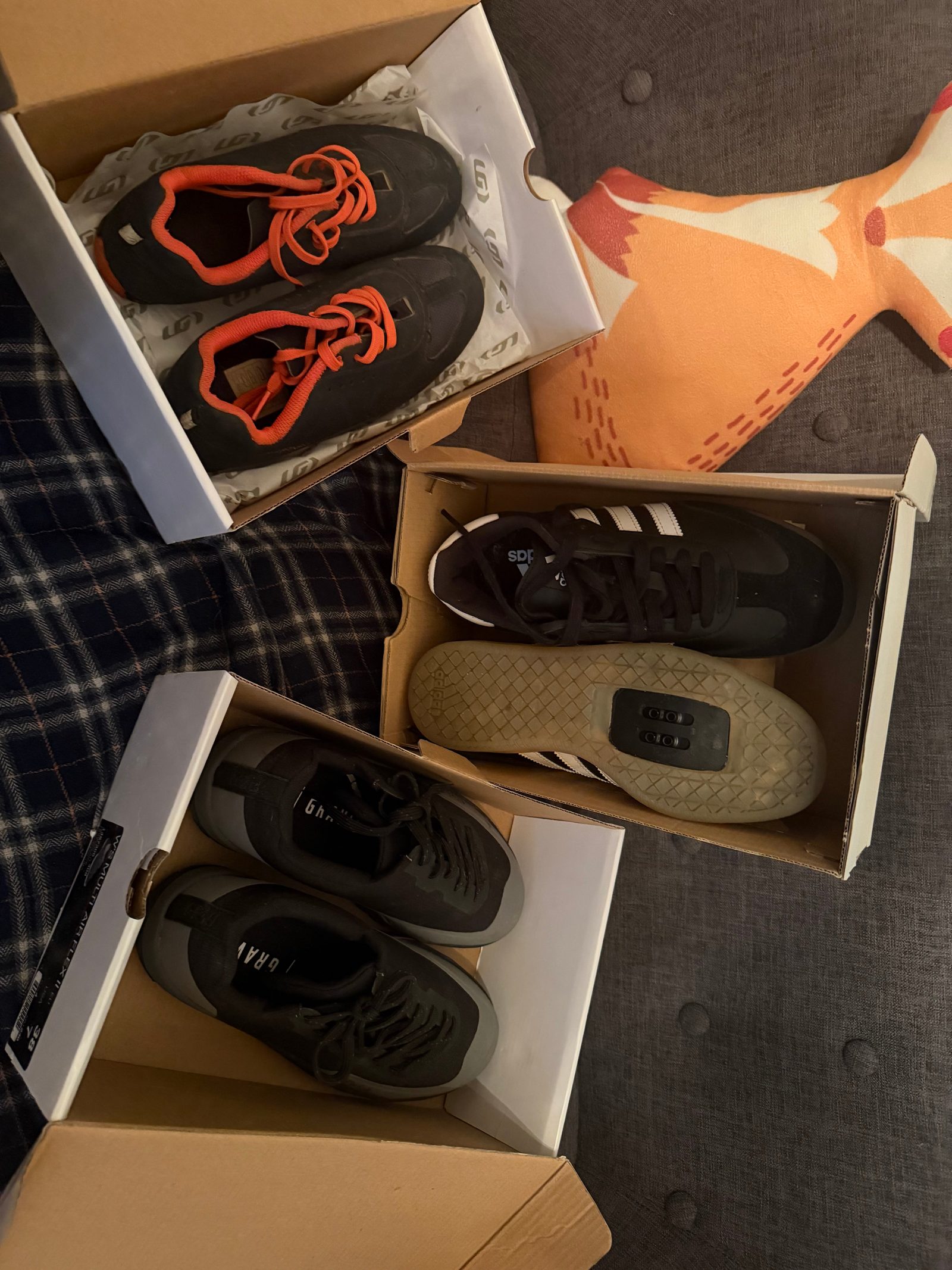 Adidas VeloSambas Classic black size M5/W7 — photo 3
