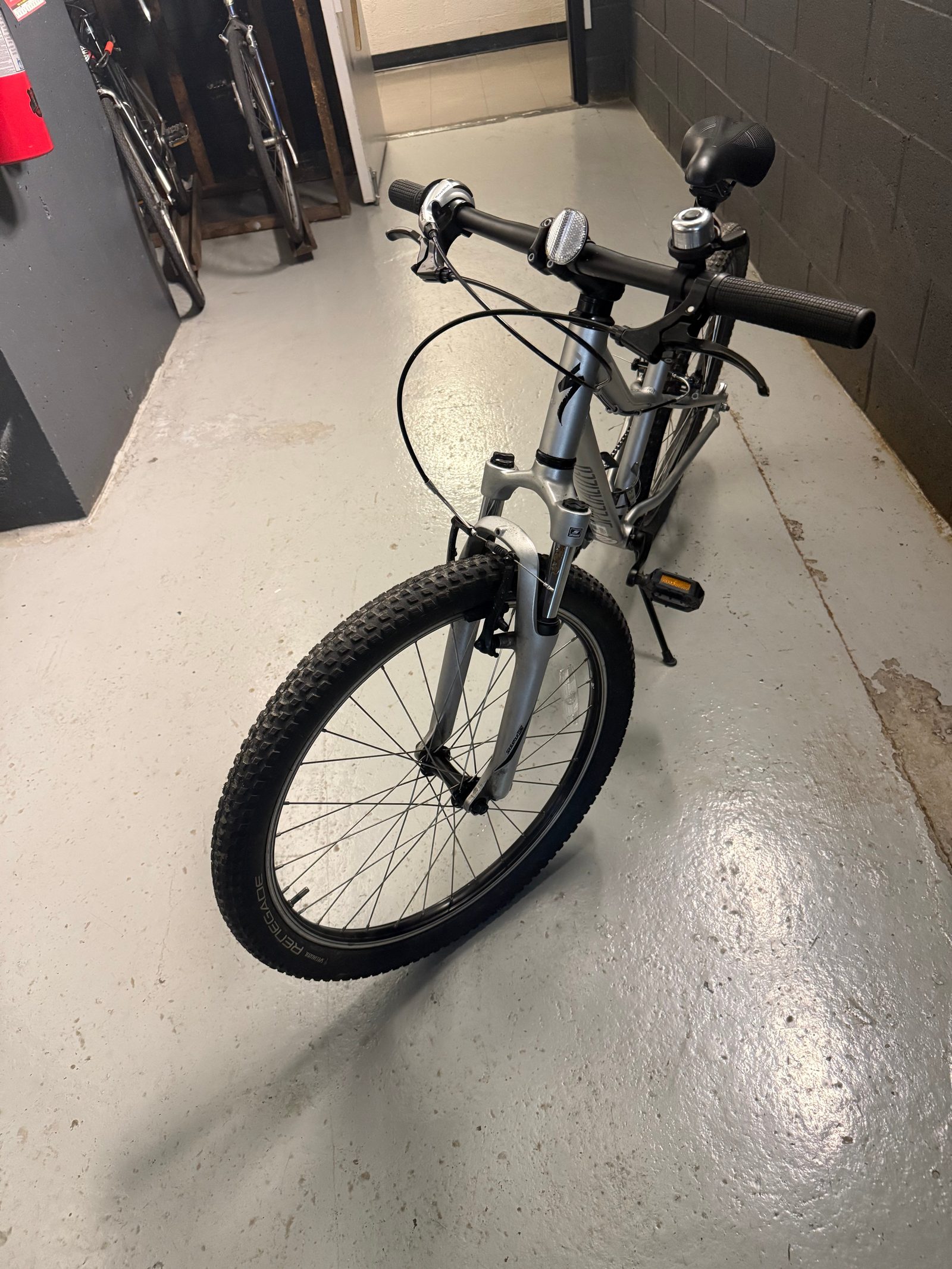 Specialized Hotrock 24” Kids Bike — photo 7