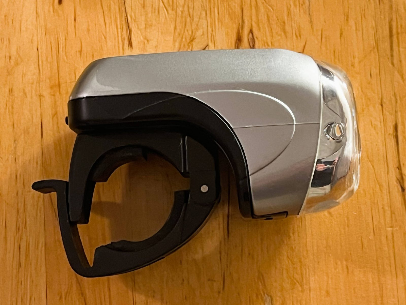 Serfas SHL-01, 6 LED front bicycle light