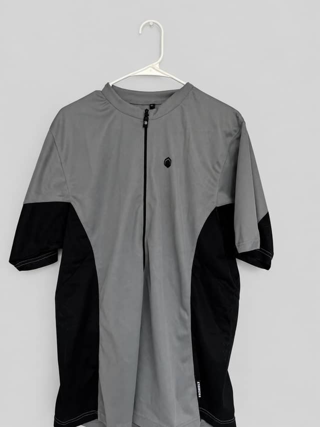 Nema XL Cycling Jersey Gray Black Short Sleeve Rear Pockets