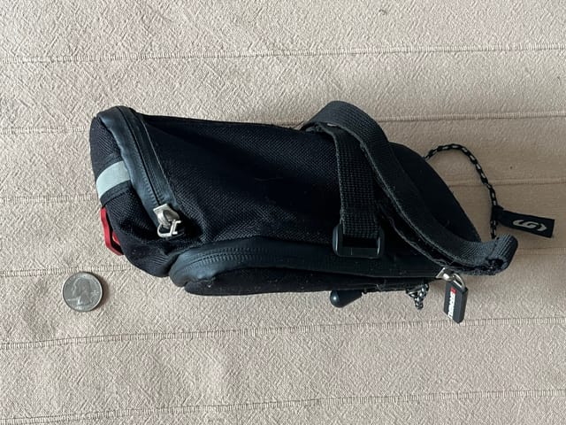 Louis Garneau Aero Mini Bag Road Bike Saddle Bag Cycling Bike Black